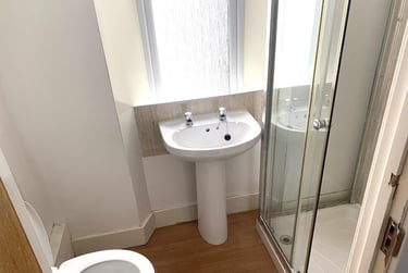 6 bed flat, 10 Lisson Grove, Mutley, Plymouth, PL47DN - Image 8